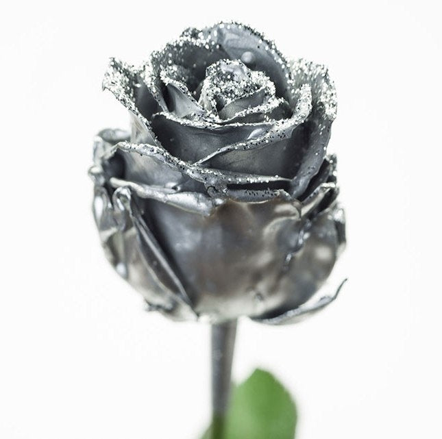 Bouquet of large -flowered wax roses silver silver glitter