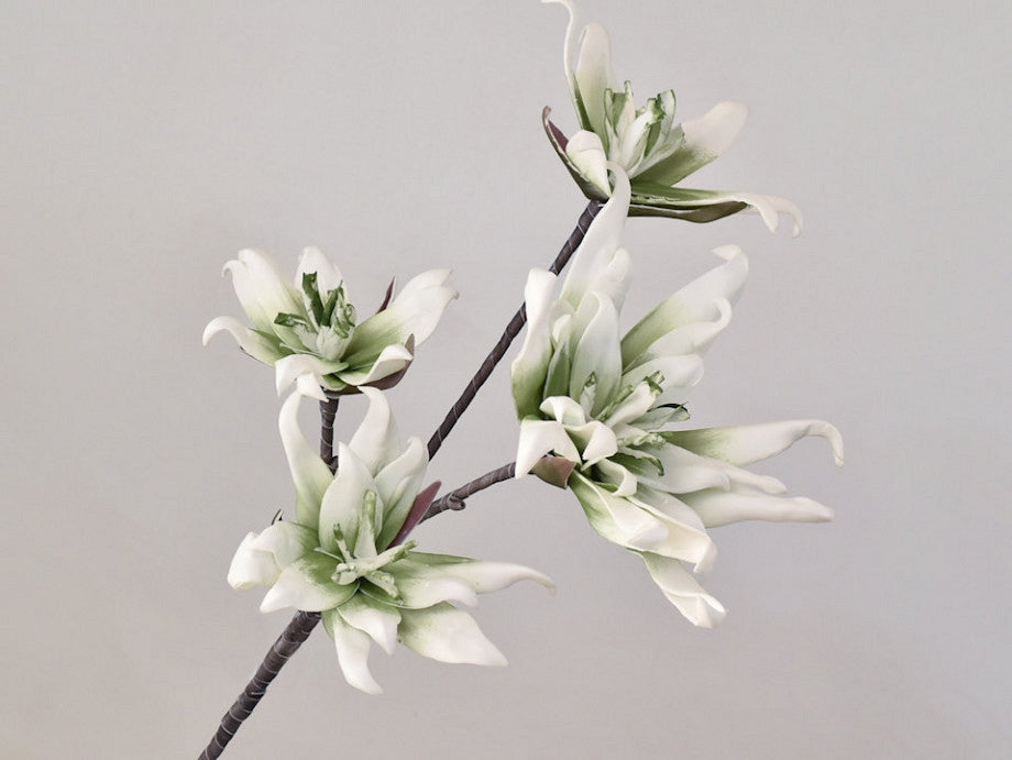 Foam blossom branch white green Ø 18 cm