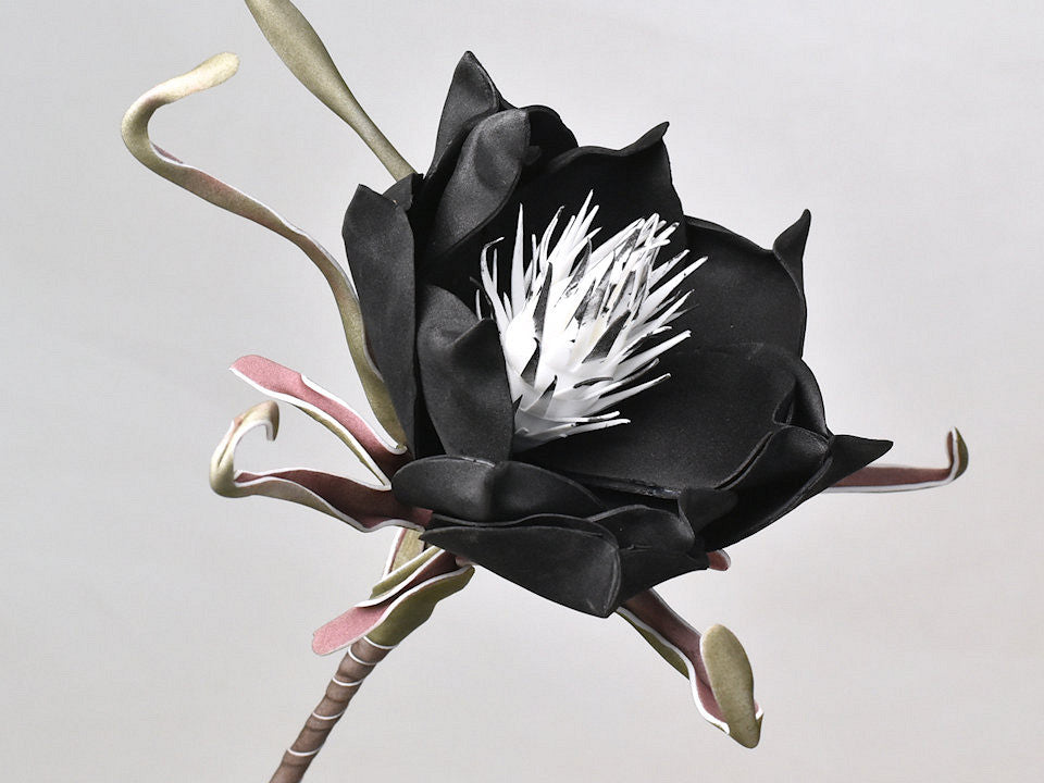 Fleur en mousse noire, d 20cm